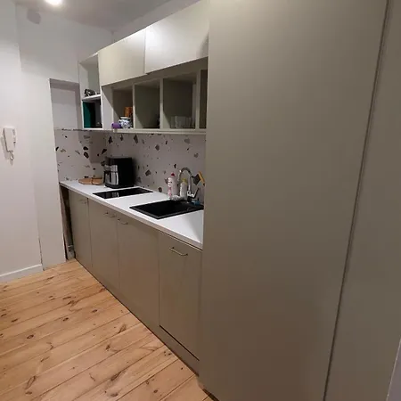 G-8hostel אכסניה גדינייה